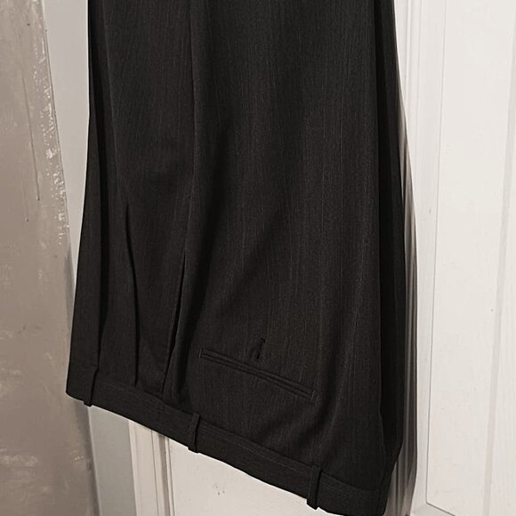 Gerald Austin Men 2 Piece Dark Gray Suit      42R - Picture 13 of 16